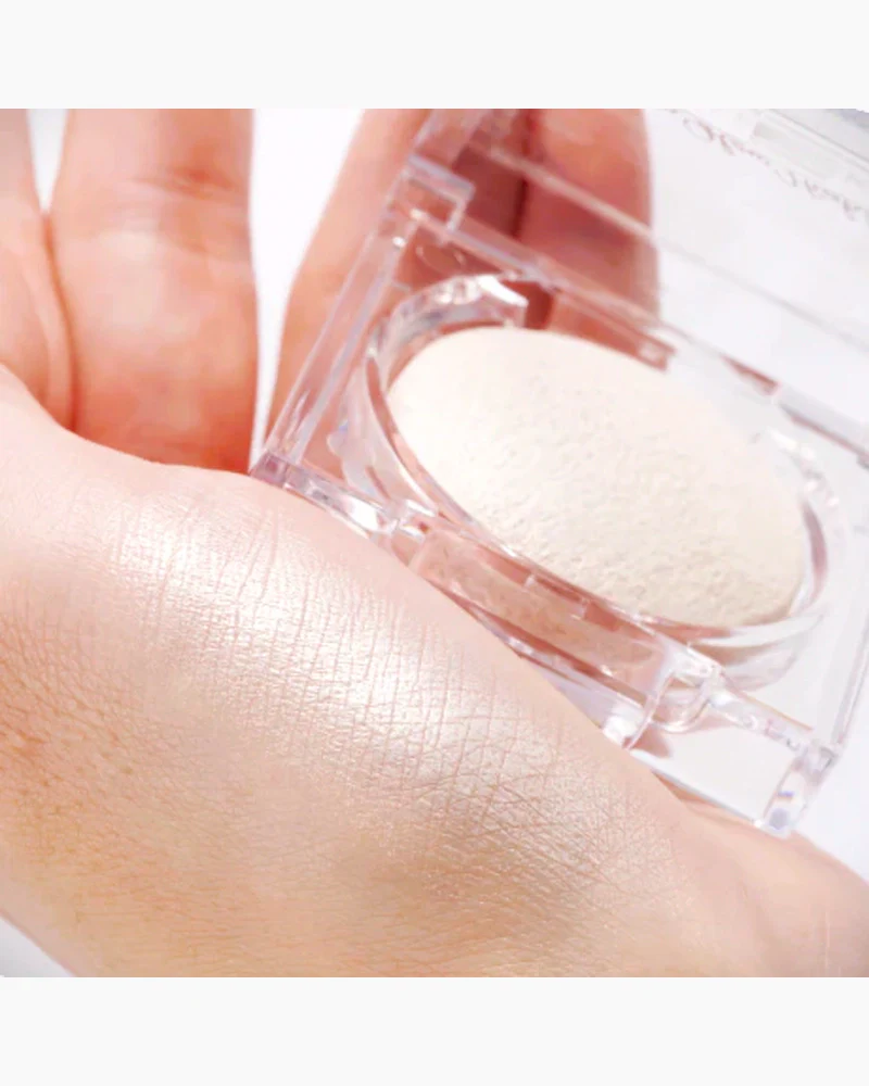CANMAKE Moon Glow Highlighter - Image 3