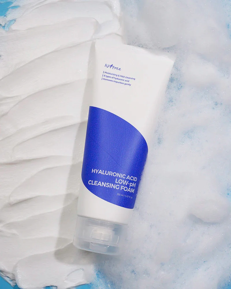 ISNTREE Hyaluronic Acid Low pH Cleansing Foam - Image 2