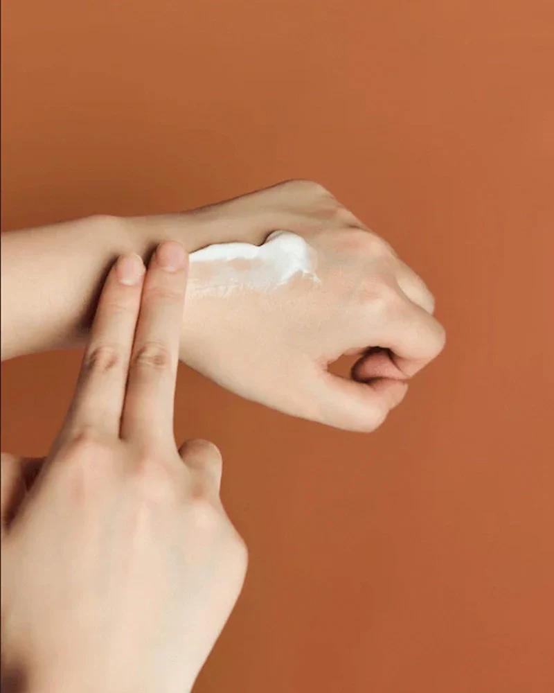SKIN1004 Madagascar Centella Probio-Cica Enrich Cream 50ml - Image 4